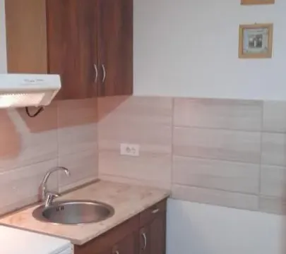 Izdavanje, garsonjera, 27m², Sajmište, Novi Sad - image 6