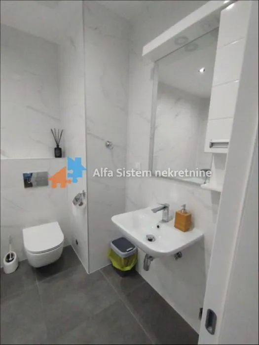 Izdavanje, trosoban stan, 88m², Trošarina, Voždovac Sve Podlokacije