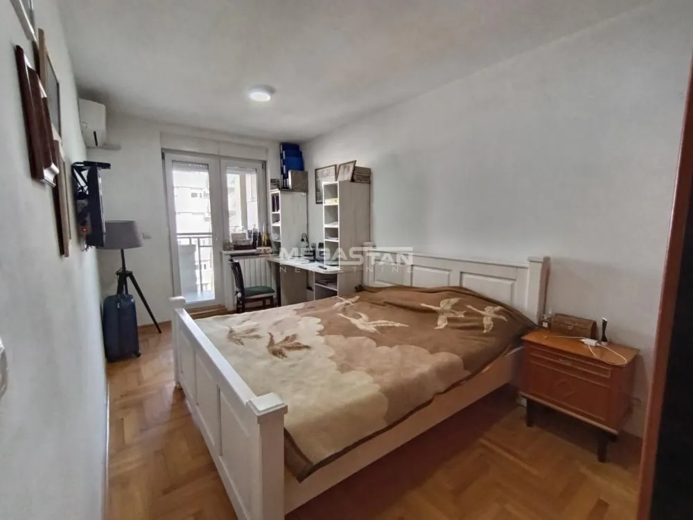 Sale, three bedroom apartment, 84m², Voždovac Sve Podlokacije, Beograd