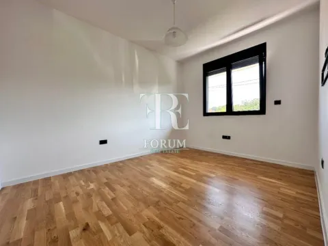 Rent, office space, 100m², Blok 9, Podgorica - image 4