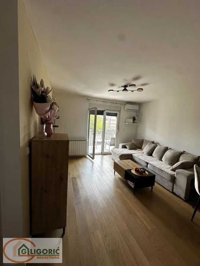 Prodaja, dvosoban stan, 54m², Pančevo, Srbija