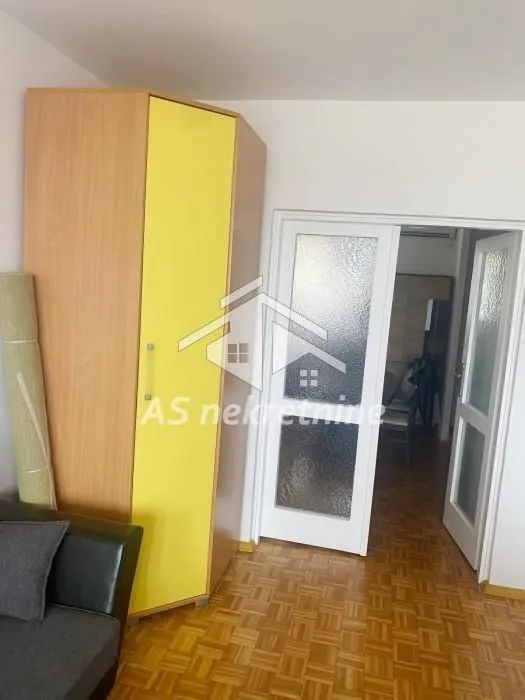Rent, three bedroom apartment, 76m², Novi Beograd Sve Podlokacije, Beograd
