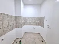 Izdavanje, trosoban stan, 65m², Centar, Novi Sad - image 3