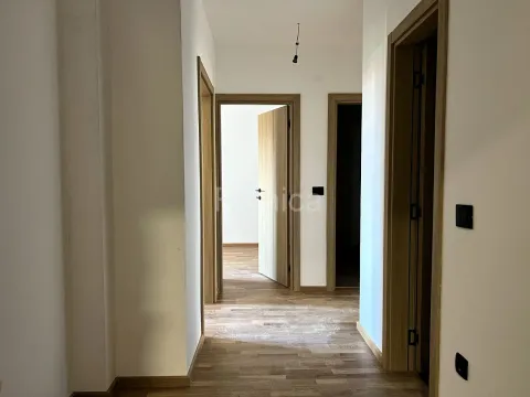 Sale, three bedroom apartment, 84m², Medijana, Niš - image 11