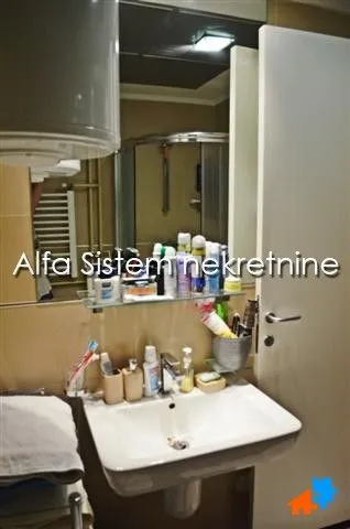 Rent, apartment, 230m², Čubura, Beograd