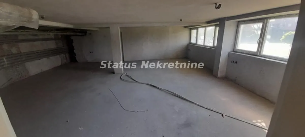 Sale, office space, 128m², Novo naselje, Novi Sad