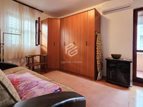 Rent, house, 120m², Zagorič, Podgorica - image 18