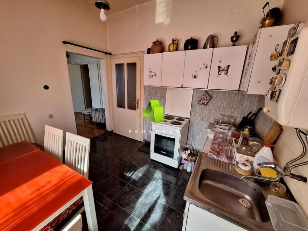 Rent, office space, 70m², Pantelej, Niš