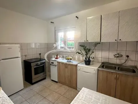 Izdavanje, kuća, 160m², Gornja Gorica, Podgorica - image 10