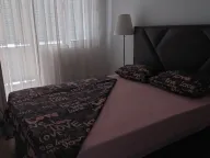 Izdavanje, dvosoban stan, 65m², Centar, Bar - image 4