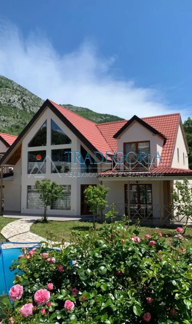 Prodaja, kuća, 260m², Bar, Crna Gora