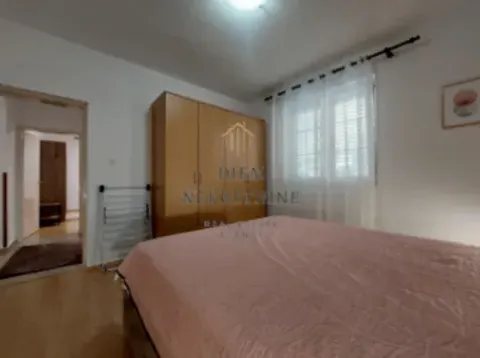 Izdavanje, dvosoban stan, 75m², Dobrota, Kotor - image 7