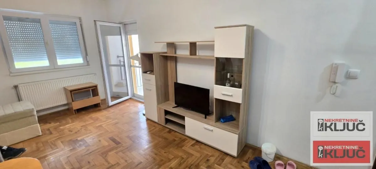 Izdavanje, trosoban stan, 67m², Adice, Novi Sad Sve Podlokacije