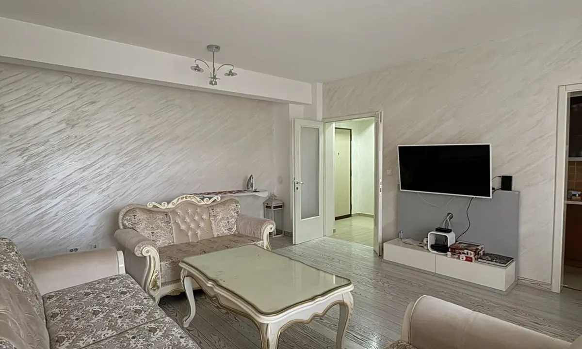 Izdavanje, trosoban stan, 95m², Preko Morače, Podgorica