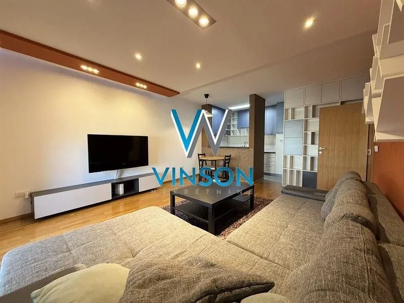 Izdavanje, dvosoban stan, 60m², Centar, Novi Sad