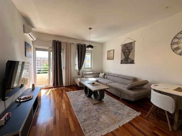 Rent, one bedroom apartment, 51m², City Kvart, Podgorica