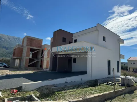 Prodaja, kuća, 196m², Bar, Crna Gora - image 3