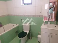 Izdavanje, kuća, 220m², Slana Bara, Novi Sad Sve Podlokacije - image 9