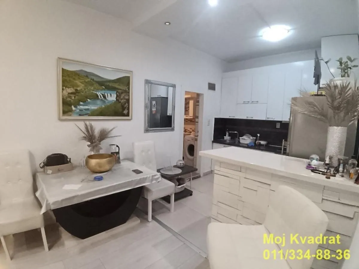 Sale, three bedroom apartment, 98m², Novi Beograd Blok 62, Novi Beograd Sve Podlokacije