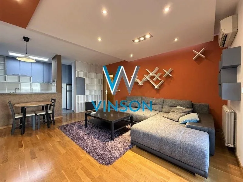 Izdavanje, dvosoban stan, 60m², Centar, Novi Sad