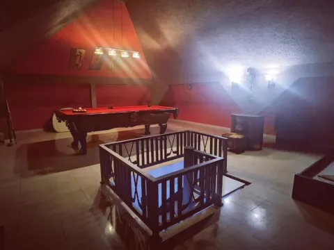 Prodaja, kuća, 280m², Zemun Ugrinovci, Zemun Sve Podlokacije - image 9