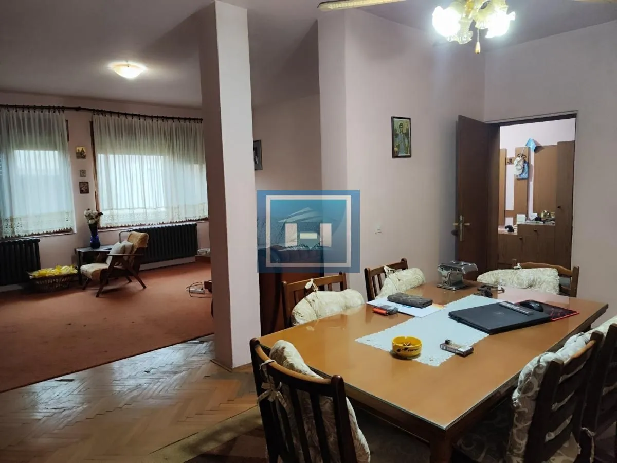 Prodaja, kuća, 200m², Dragocvet, Jagodina