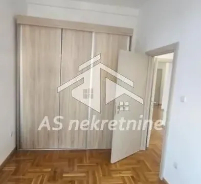 Izdavanje, trosoban stan, 75m², Đeram Pijaca, Beograd - image 9