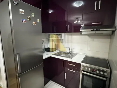Izdavanje, trosoban stan, 59m², Bulevar patrijarha Pavla, Novi Sad Sve Podlokacije - image 3