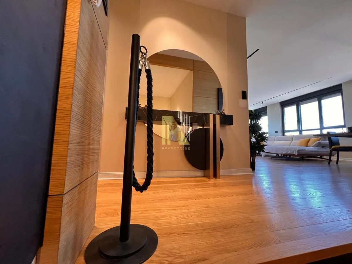 Sale, four bedroom apartment, 135m², Bulevar patrijarha Pavla, Novi Sad Sve Podlokacije