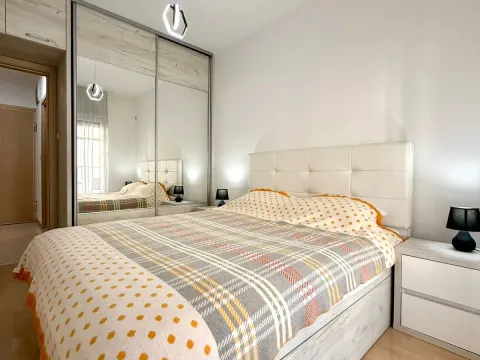 Izdavanje, jednosoban stan, 47m², City Kvart, Podgorica - image 4