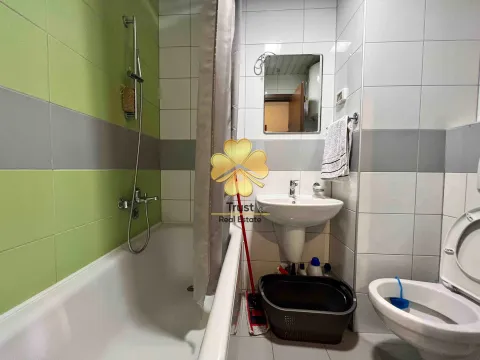 Izdavanje, jednosoban stan, 50m², City Kvart, Podgorica - image 9