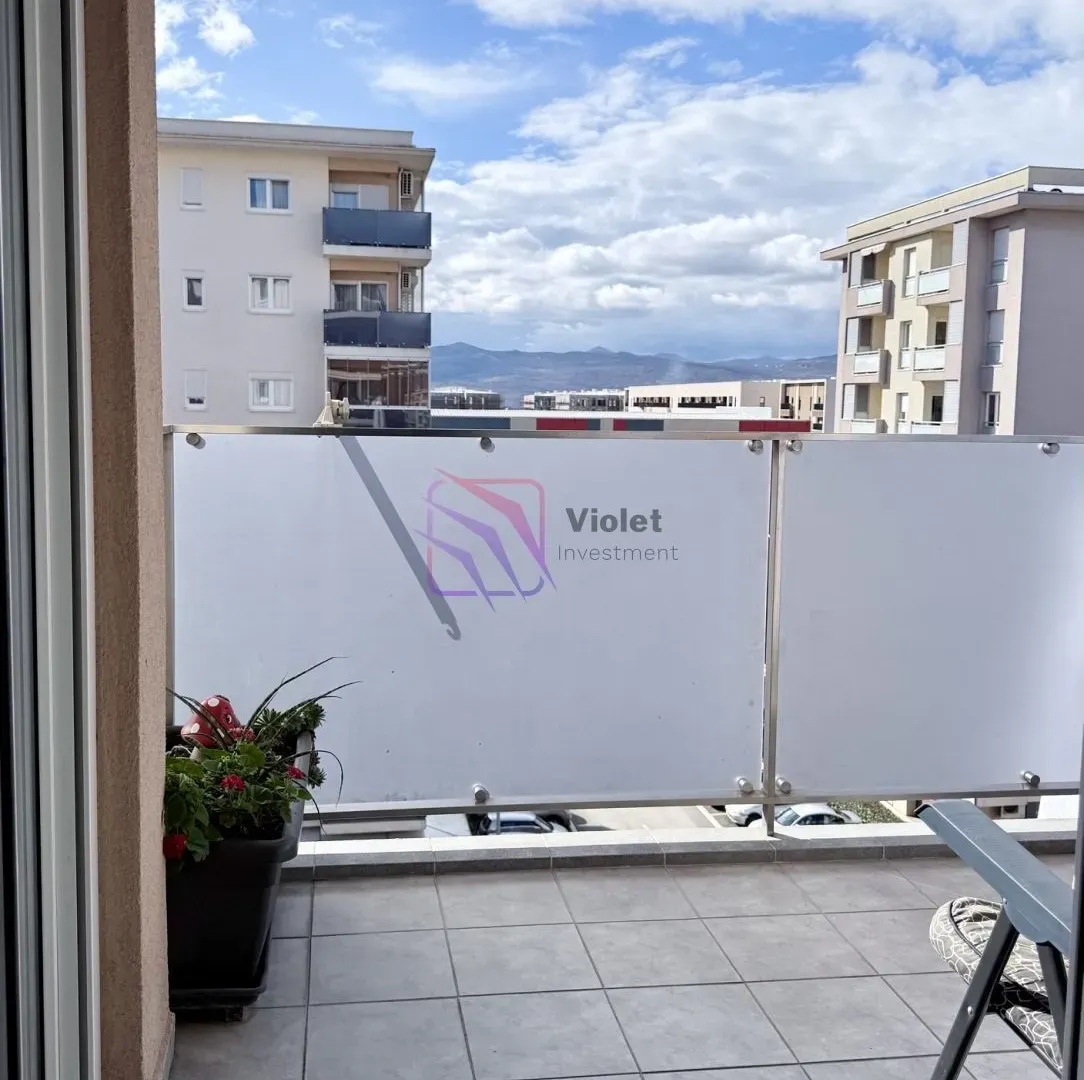Prodaja, trosoban stan, 72m², City Kvart, Podgorica