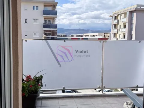 Prodaja, trosoban stan, 72m², City Kvart, Podgorica - image 12