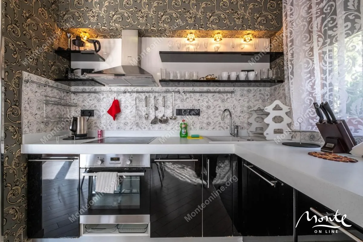 Sale, three bedroom apartment, 101m², Orahovac, Kotor