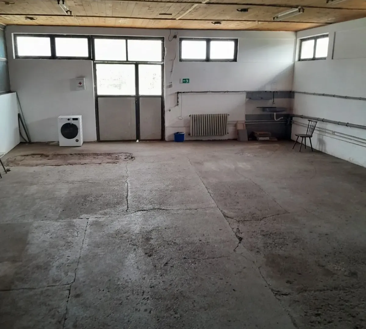 Sale, office space, 450m², Čerević, Beočin