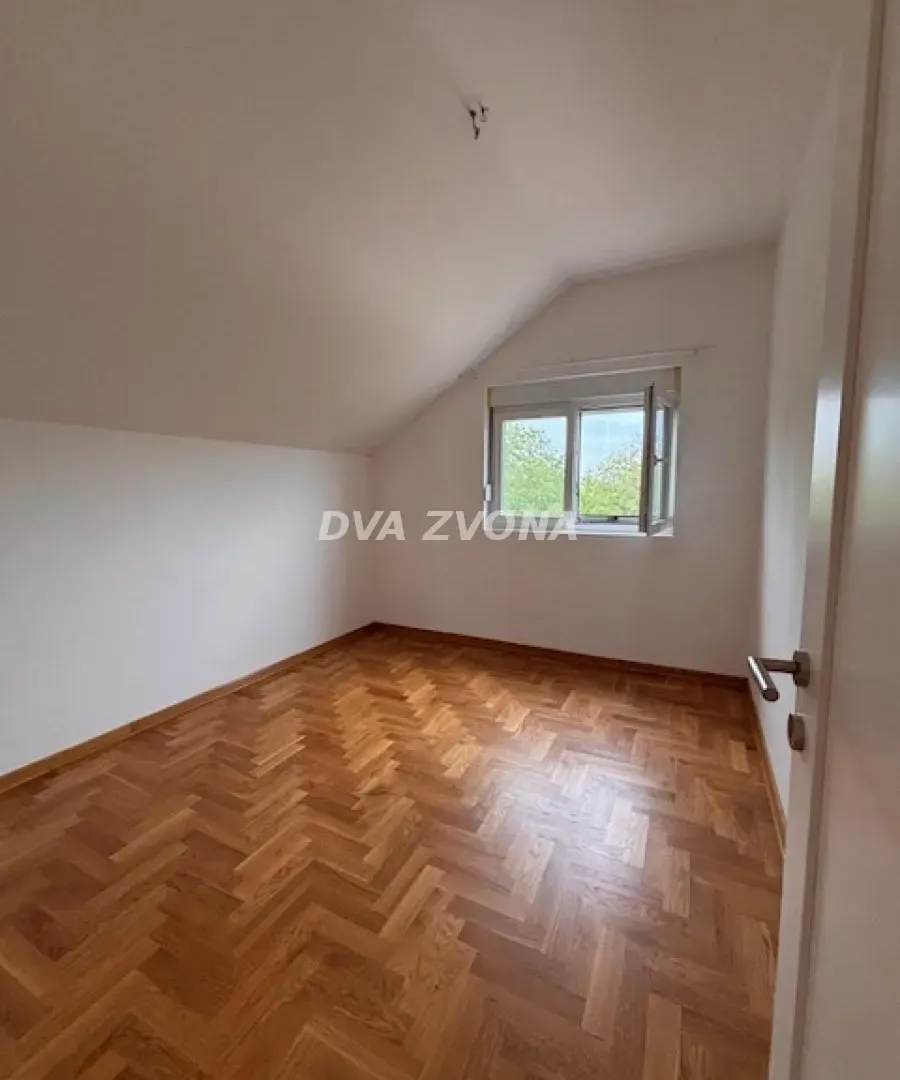 Prodaja, kuća, 151m², Čortanovci, Inđija