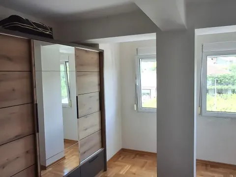 Izdavanje, dvosoban stan, 85m², Preko Morače, Podgorica - image 7