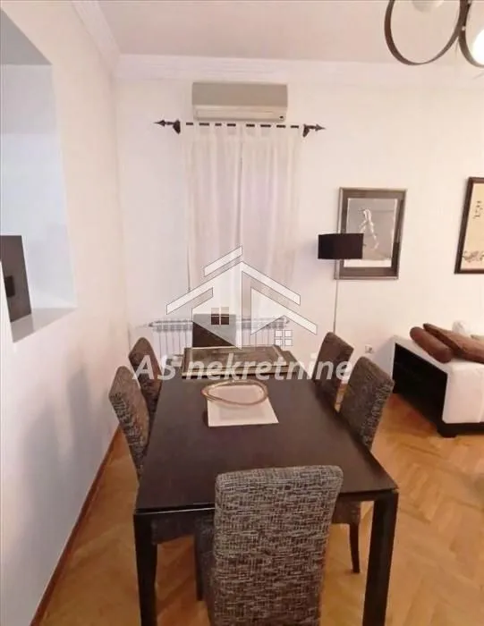 Rent, two bedroom apartment, 67m², Stari Grad, Beograd