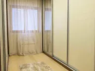 Izdavanje, četvorosoban stan, 178m², City Kvart, Podgorica - image 7