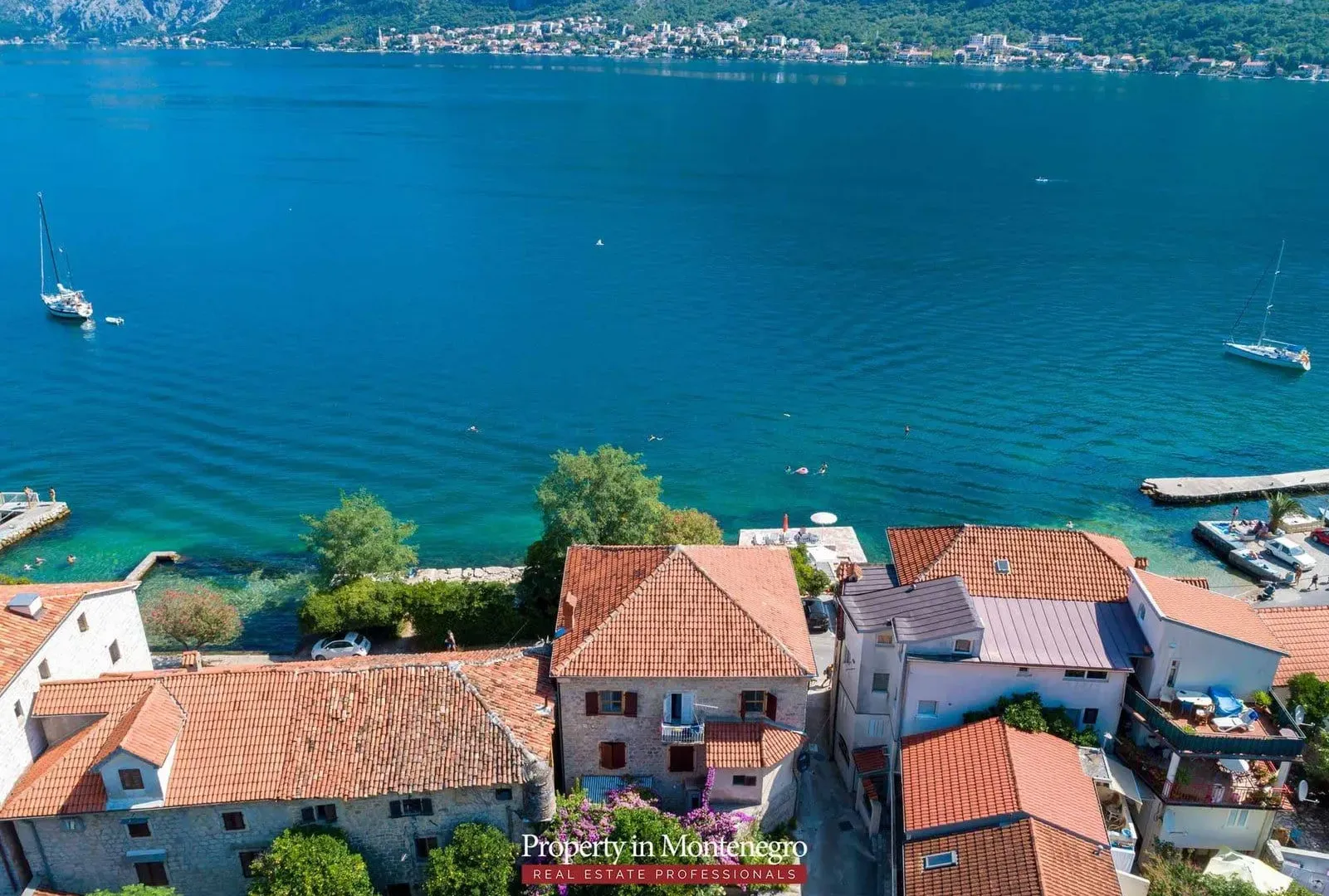 Prodaja, kuća, 321m², Prčanj, Kotor