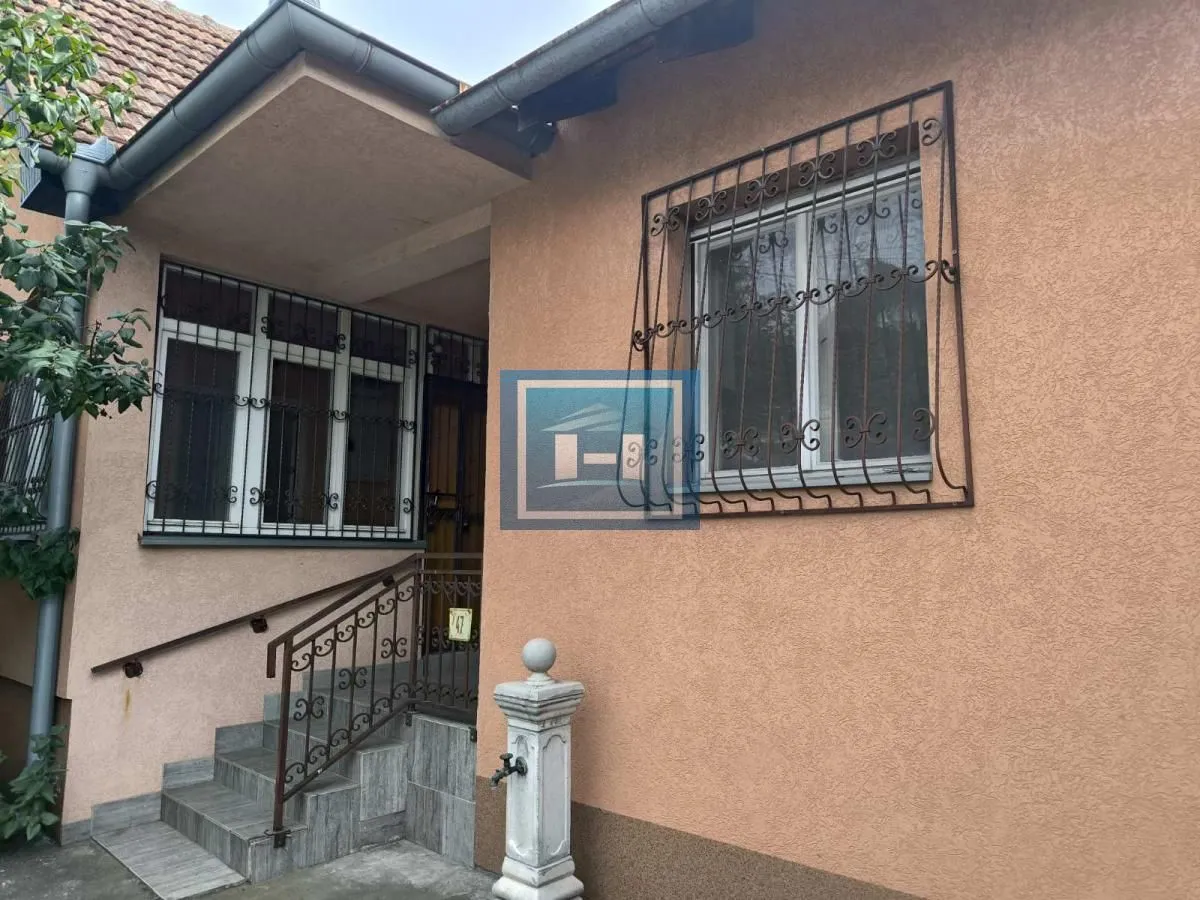 Prodaja, kuća, 92m², Dom Zdravlja, Ćuprija