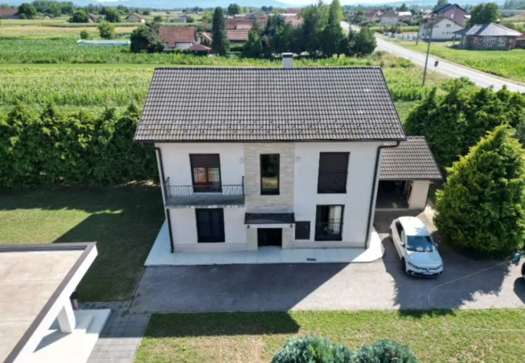 Prodaja, kuća, 170m², Lešnica, Loznica