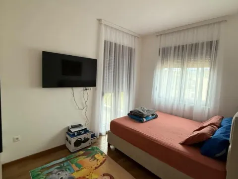 Izdavanje, jednosoban stan, 49m², Vezirov Most, Podgorica - image 9