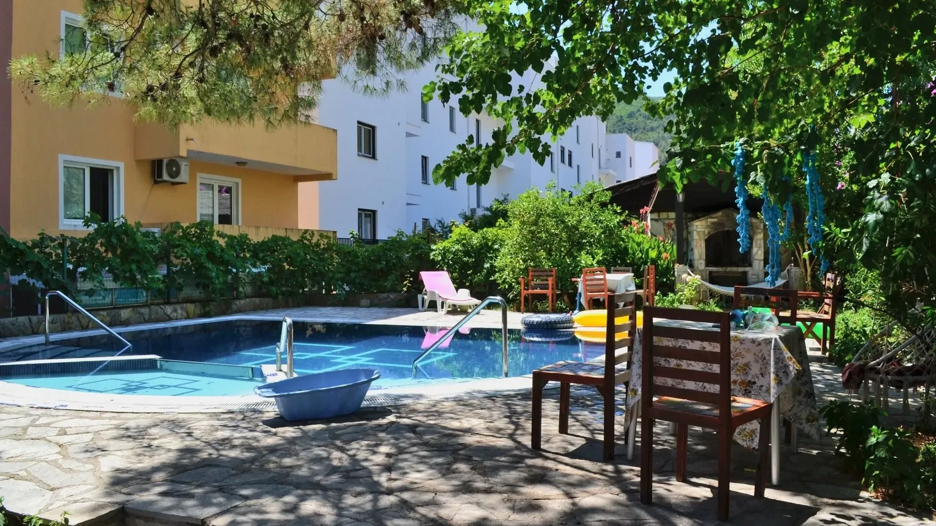 Prodaja, dvosoban stan, 65m², Maine, Budva