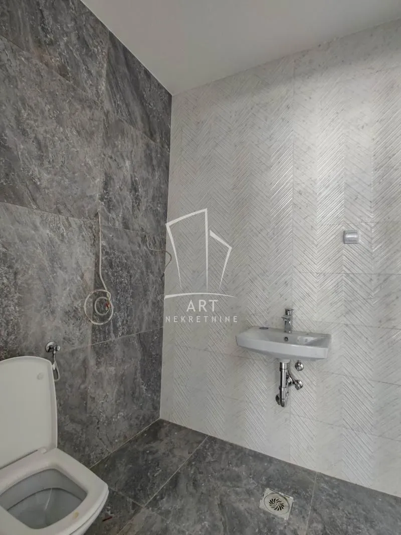 Rent, office space, 74m², Voždovac Sve Podlokacije, Beograd
