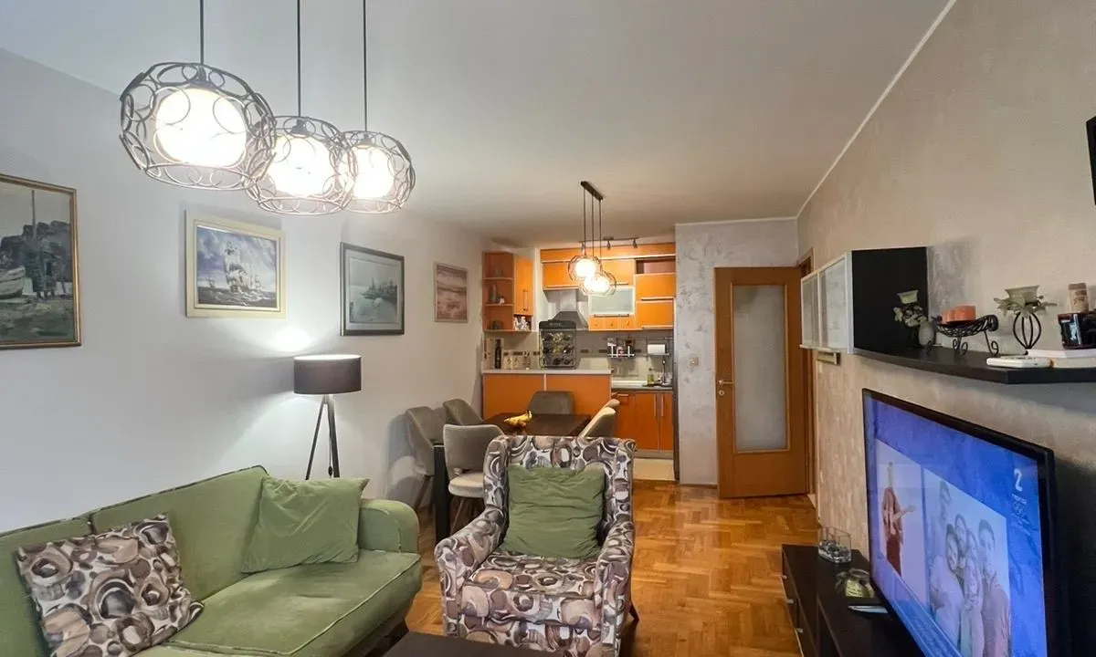 Sale, two bedroom apartment, 70m², Stari Aerodrom, Podgorica