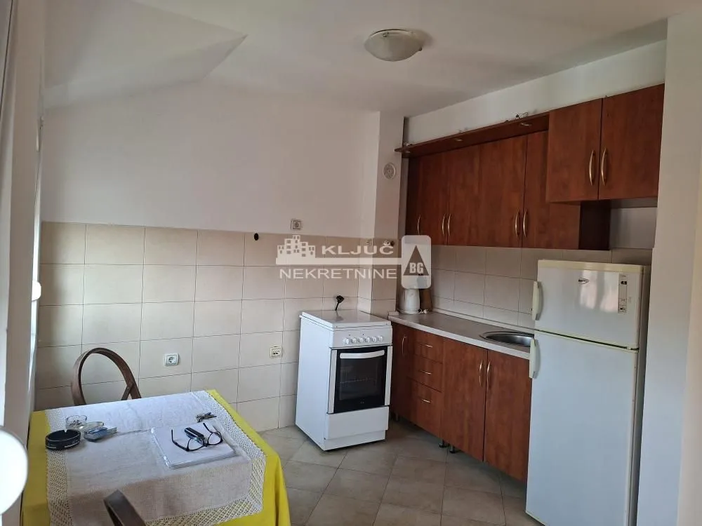 Sale, three bedroom apartment, 79m², Kanarevo Brdo, Beograd