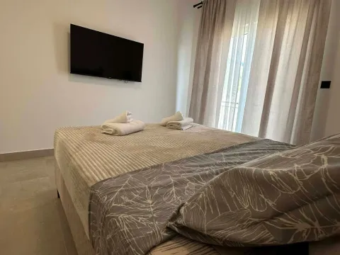 Izdavanje, dvosoban stan, 90m², Seljanovo, Tivat - image 11
