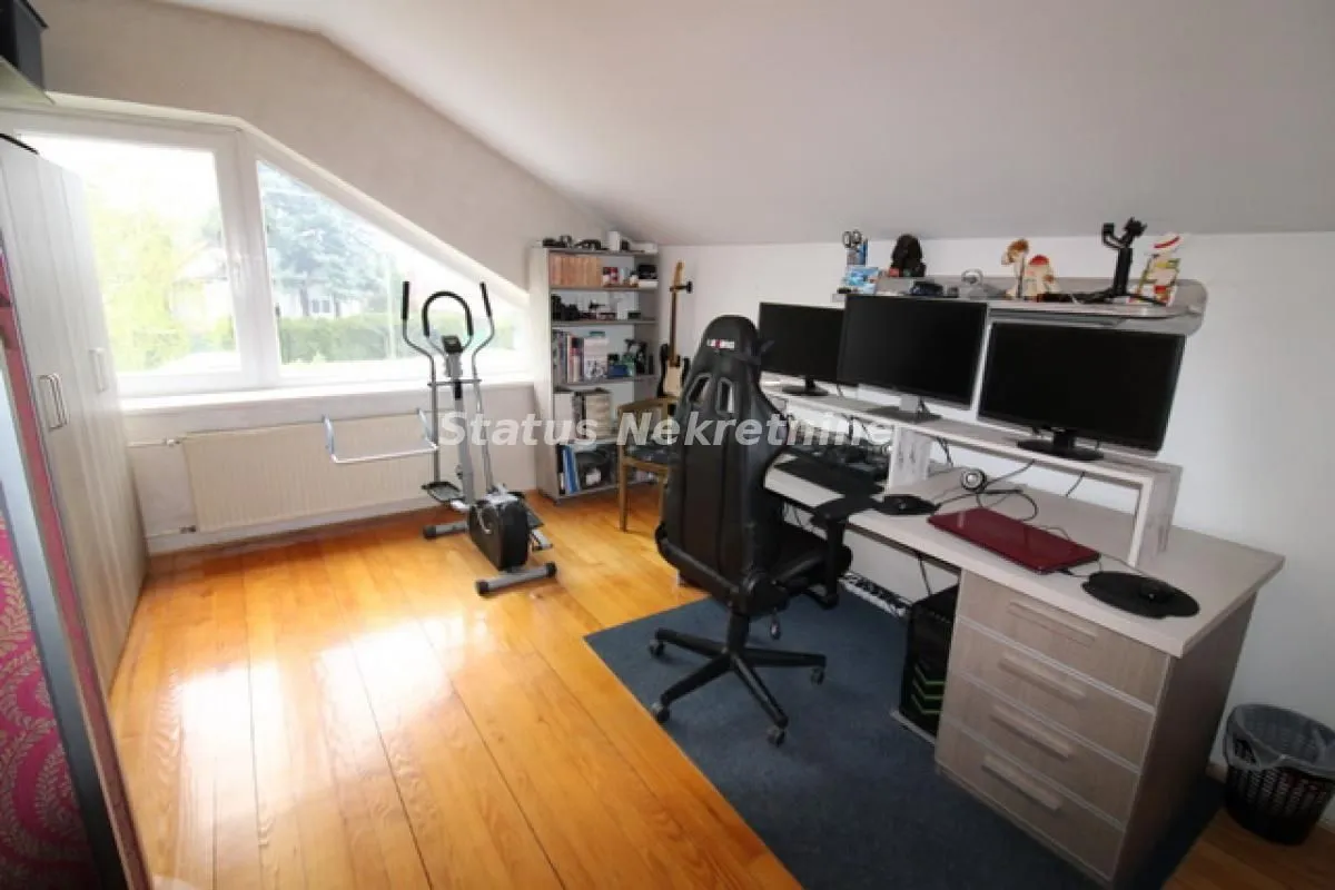 Prodaja, kuća, 330m², Čenej, Novi Sad Sve Podlokacije