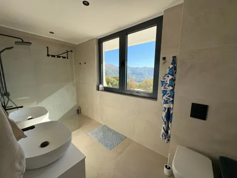 Prodaja, četvorosoban stan, 165m², Herceg Novi, Crna Gora - image 17